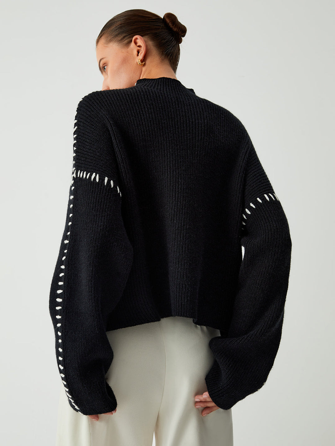 Vivoras | Pull oversize à col roulé avec détails en piqué