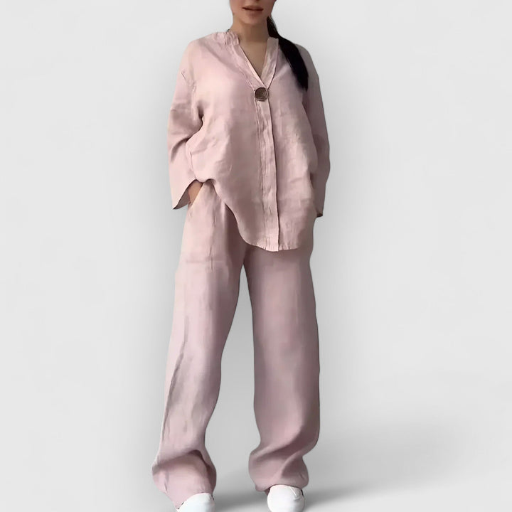Vivoras | Parure de lin deux pièces dans un style décontracté.
