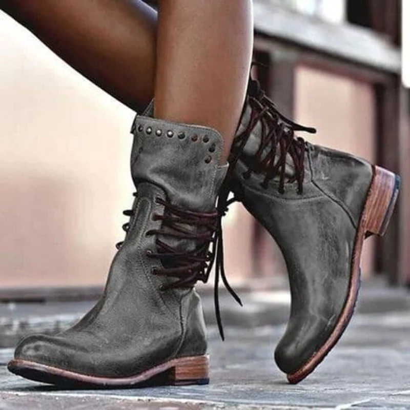 Odette | Bottes mi-mollet rétro à lacets avec détails cloutés